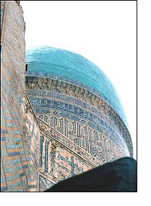 Uma das cúpulas da mesquita Bibi-Khanyn