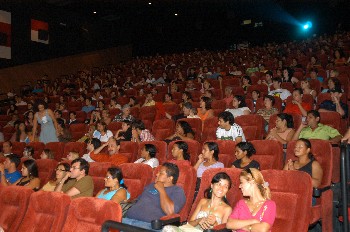 Cena de cinema: público confere o terceiro dia de festival