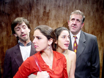 Ivan Capua, Fernanda Pirondi, Daniela Casteline e Antonio Destro em Desejo